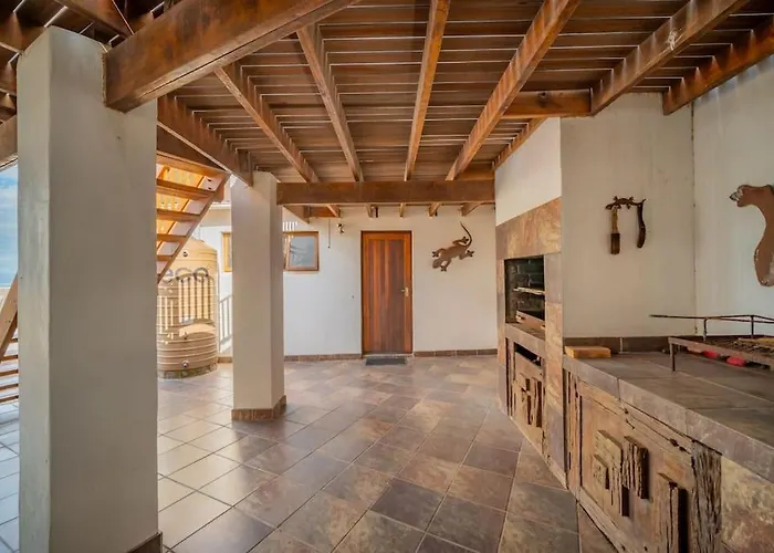Luxury Home With Beautiful Sea And Mountain Views