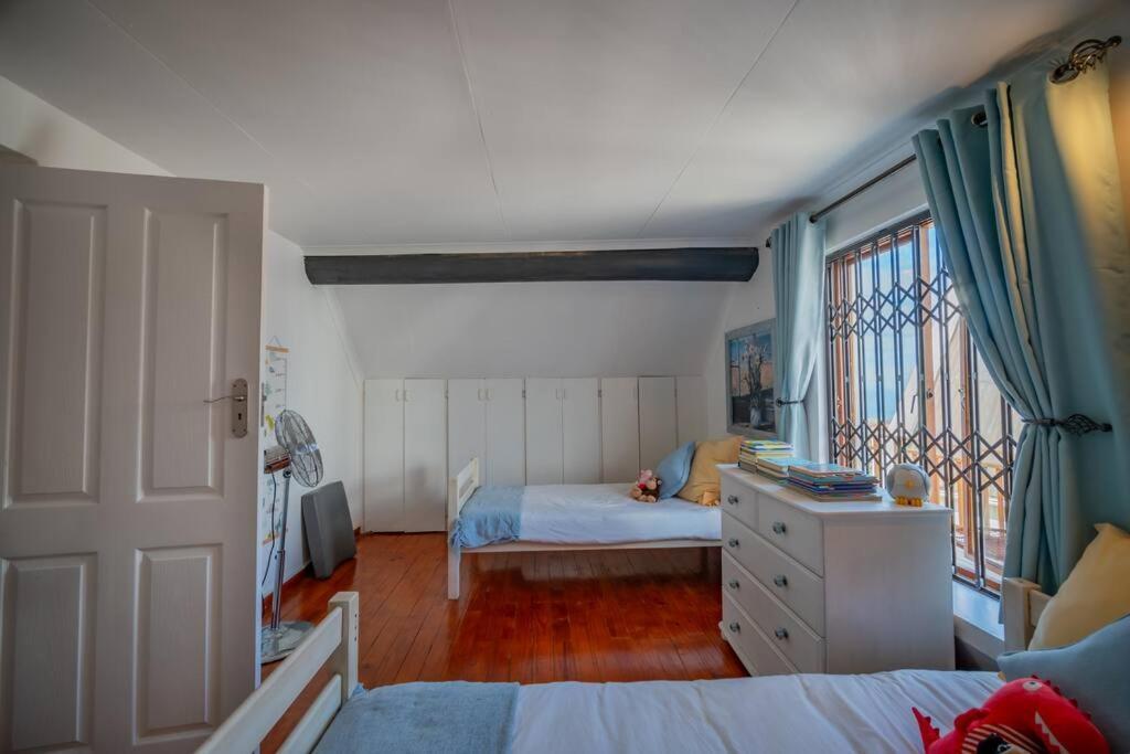 Villa Luxury With Beautiful Sea And Mountain Views Jeffreys Bay