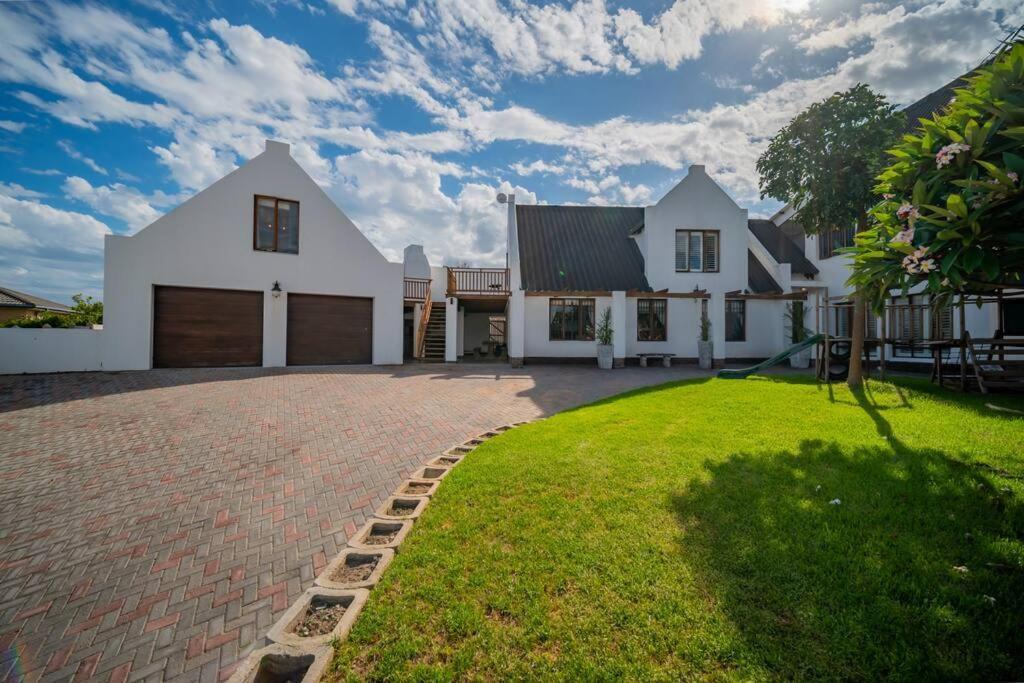 Villa Luxury With Beautiful Sea And Mountain Views Jeffreys Bay
